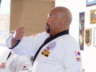 barrons-martial-arts-site-images_adult-karate-classes-6