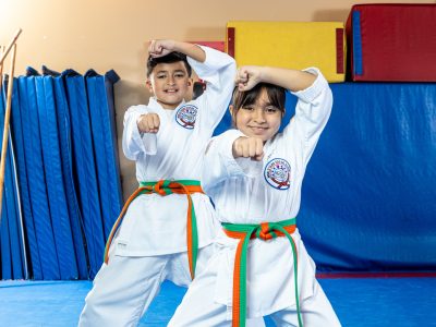 barrons-martial-arts-site-images_family-karate-classes-2