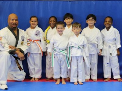 barrons-martial-arts-site-images_little-dragons-kids-karate-classes-5-7-supportive-community